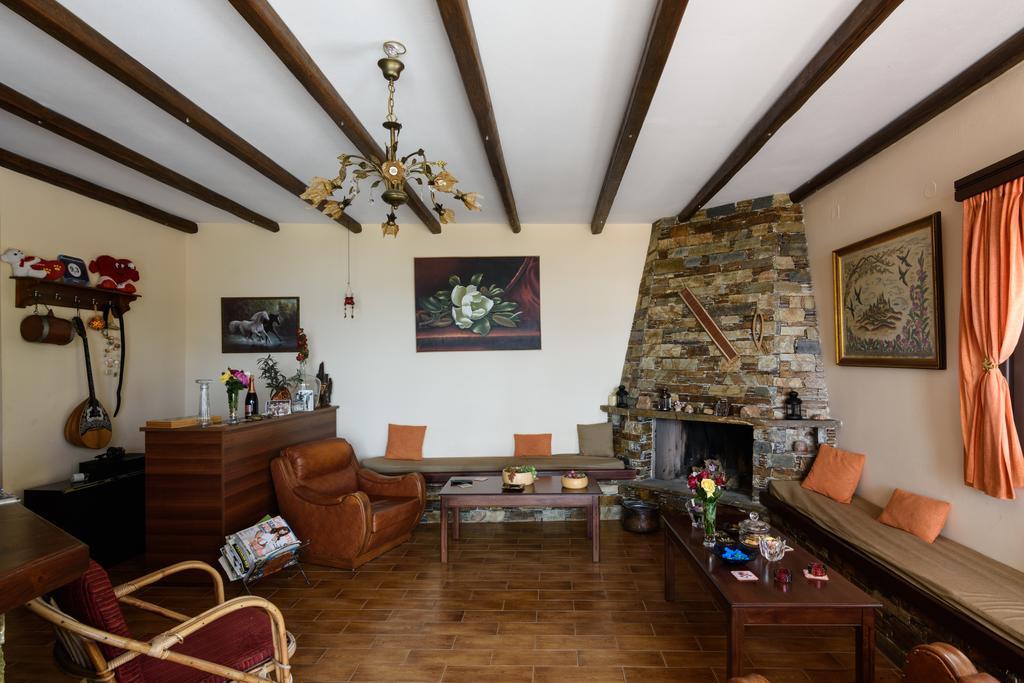 Makronas Apartments 카리스토스 외부 사진