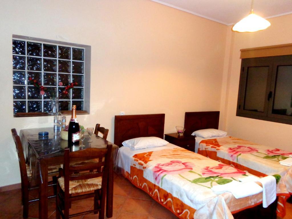 Makronas Apartments 카리스토스 외부 사진